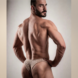 Lámina de arte erótico gay NSFW | Hombre barbudo musculoso de espaldas | Bóxer de crochet Powerhouse | Arte físico homoerótico | 4 tamaños
