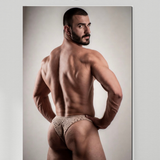 Lámina de arte erótico gay NSFW | Hombre barbudo musculoso de espaldas | Bóxer de crochet Powerhouse | Arte físico homoerótico | 4 tamaños